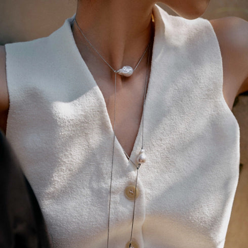Elegant Baroque Pearl Clavicle Silver Long Necklace – Adjustable and Versatile